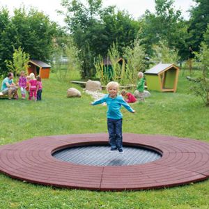 trampoline pour aire de jeux