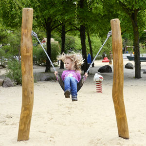 balançoire en bois