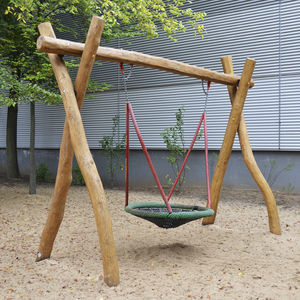 balançoire en bois