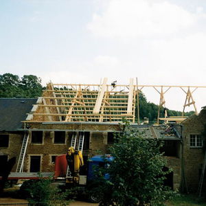 ferme traditionnelle en bois