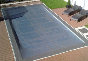 couverture de piscine manuelle