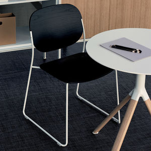 chaise contemporaine