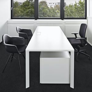 table de conférence contemporaine 1