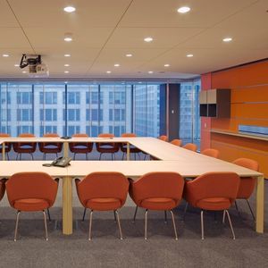 table de réunion contemporaine 1