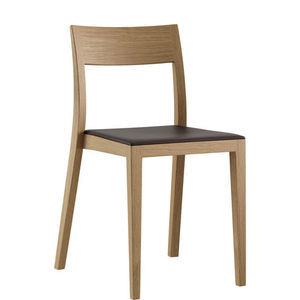 chaise de restaurant contemporaine