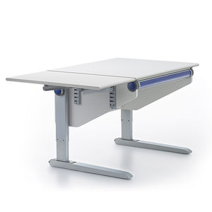 bureau sur pied