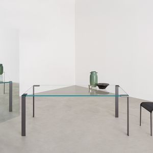 table contemporaine