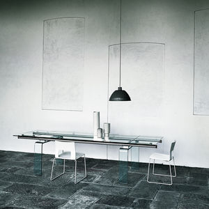 chaise contemporaine / pivotante / empilable / 100% recyclable