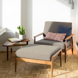 fauteuil classique / en tissu / en bois massif / avec accoudoirs