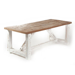 table de style rustique