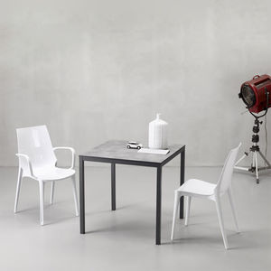 chaise contemporaine 1
