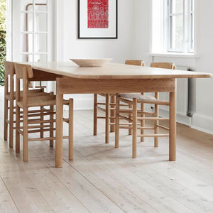 table contemporaine