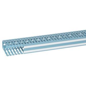 goulotte de câblage professionnelle
