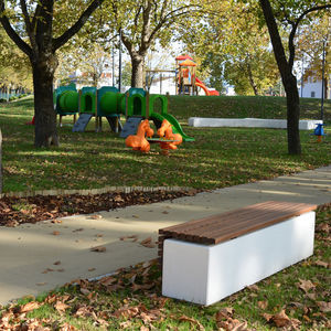 banc traditionnel