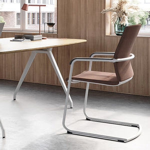 chaise visiteur contemporaine 1