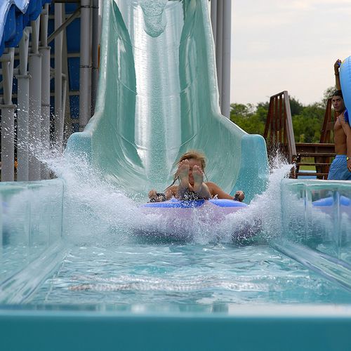 Toboggan droit KAMIKAZE U1400 POL GLASS pour parc aquatique / à