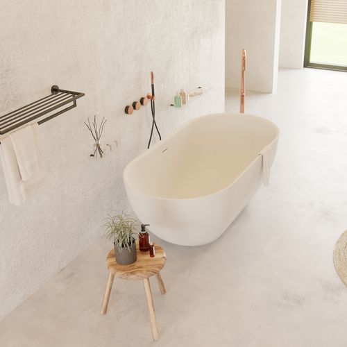 Baignoire ovale - 290267 SOLIDERA - IDEAVIT B.V - en îlot / à usage professionnel / en Solid Surface