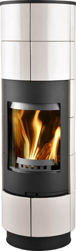 Poêle à bois - DELIA - Thorma Vyroba k.s. - 7,5 kW / contemporain / en métal