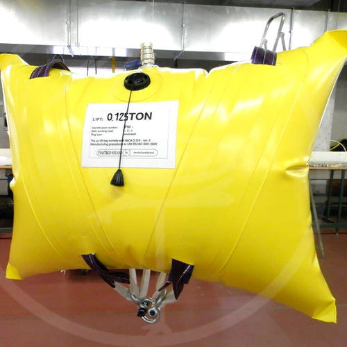 Structure gonflable pour applications industrielles FT SRL avec membrane en