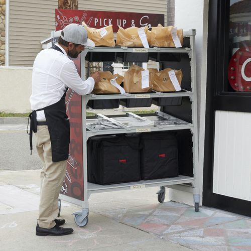 Étagère mobile - CAMSHELVING PREMIUM® SERIES - Cambro - contemporaine / en métal / professionnelle