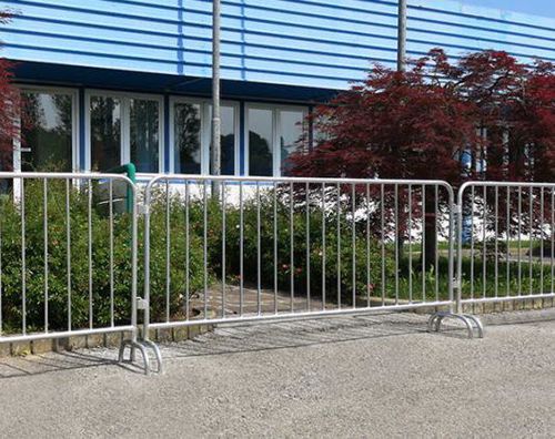 Barrière de foule - DEFENDER PEOPLE - Nuova DE.FI.M spa - fixe / en acier galvanisé / pour espace public