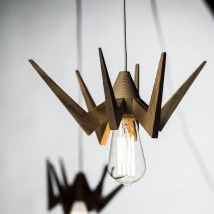 Lampe de sol - SPIDER - AROUNDtheTREE Design - en bois massif / contemporaine / d'intérieur