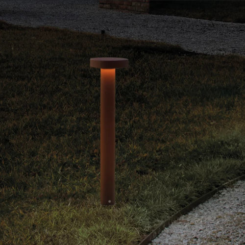 Borne d'éclairage de jardin - CIOTTOLO - Zafferano Srl - contemporaine / en fonte d'aluminium / en aluminium peint