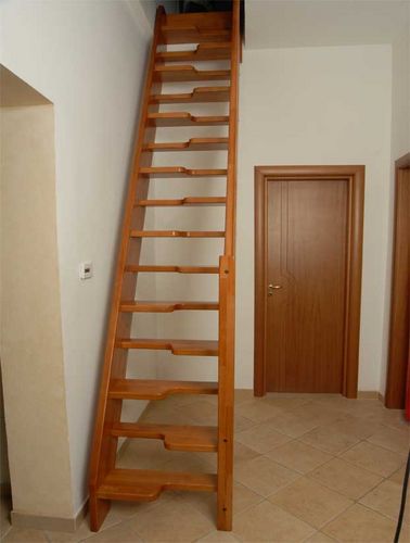 Escalier droit - MARINARA - Ci. Erre Scale - à marches en bois / structure en bois / contemporain