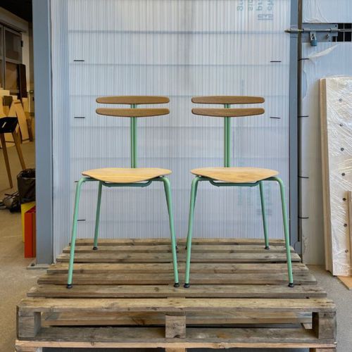 Chaise contemporaine - TROJKA - Tabanda - d'intérieur / en chêne / en contreplaqué