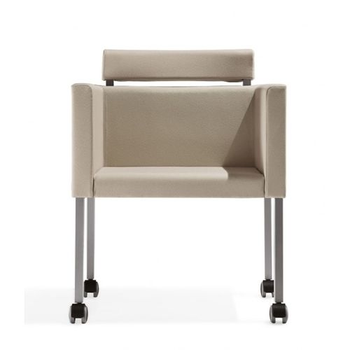 Chaise visiteur contemporaine - KUADRELLA - KASTEL srl - d'intérieur / en tissu / avec piètement en acier