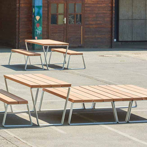 Ensemble table et bancs contemporain - Campus levis  - Gem. Westeifel Werke GmbH - en acier galvanisé / en bois de feuillus / en acier à revêtement par poudre