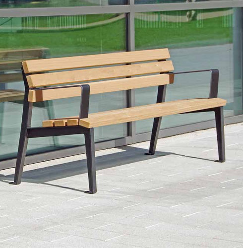 Banc public contemporain - Bonn - Gem. Westeifel Werke GmbH - en fonte / en bois / avec dossier