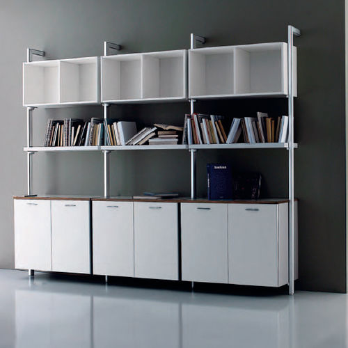 Bibliothèque haute - MIRÓ - NEWFORM Ufficio - contemporaine / pour bureau / en bois