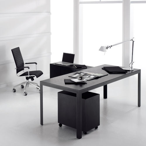 Bureau de direction - FOUR - SOTUBO - sur pied / contemporain / en bois