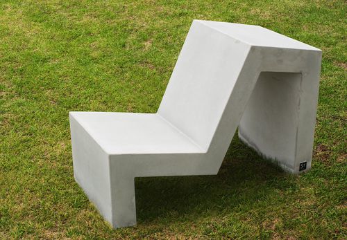 Chauffeuse contemporaine - MOLD : 562 - SIT Urban Design - en béton / d'extérieur / pour espace public