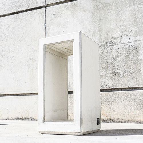 Borne de protection - OUTLINE : 535 - SIT Urban Design - en béton