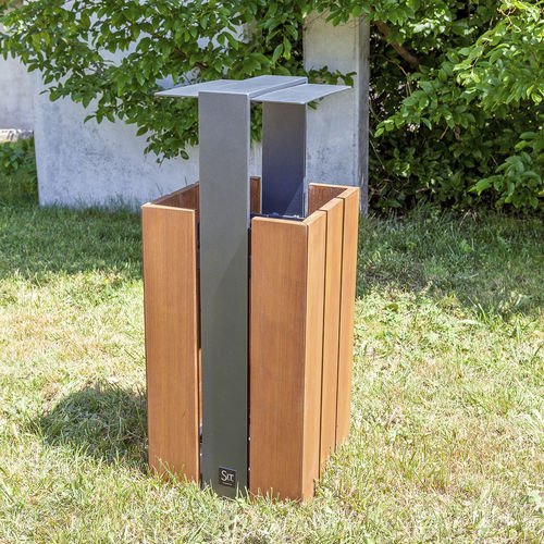 Poubelle publique - WADE : 621 / 621.C - SIT Urban Design - en fer / en bois / avec couvercle