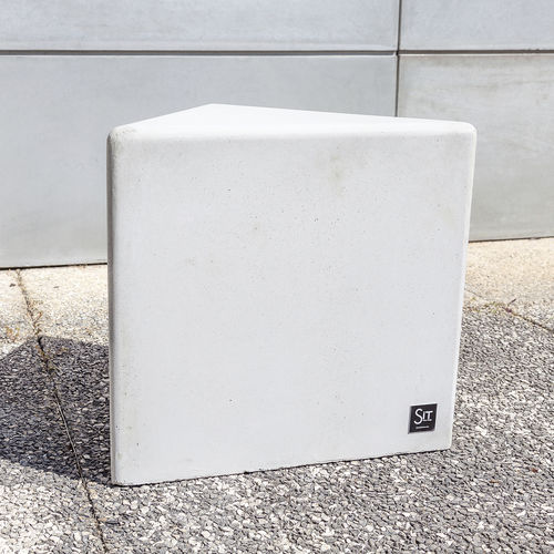 Tabouret contemporain - VIDA : 570 - SIT Urban Design - avec piètement en béton fibré / pour espace public / d'extérieur