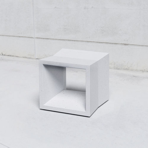 Tabouret pour espace public - FLAT : 421 - SIT Urban Design - contemporain / en béton / d'extérieur