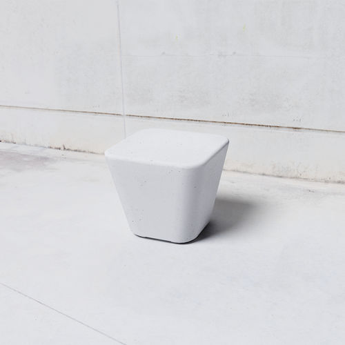Tabouret design minimaliste - SMOOTH: 593 - SIT Urban Design - en béton / avec piètement en béton / piètement central