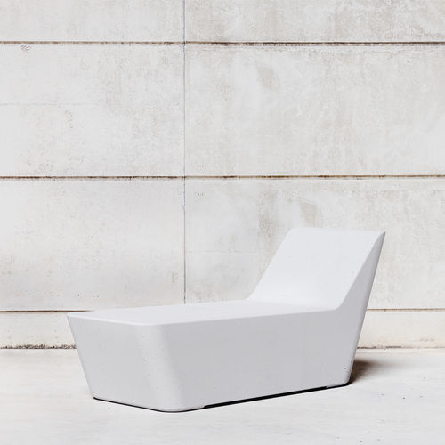 Bain de soleil design minimaliste - SMOOTH: 594 - SIT Urban Design - en béton / pour espace public / blanc