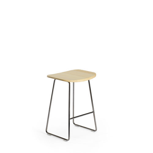 Tabouret design scandinave - KLEJN LOW - Infiniti - en cuir / en tissu / en frêne