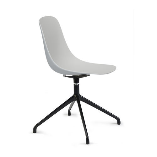 Chaise contemporaine - PURE LOOP - Infiniti - d'intérieur / en polypropylène / avec piètement en bois
