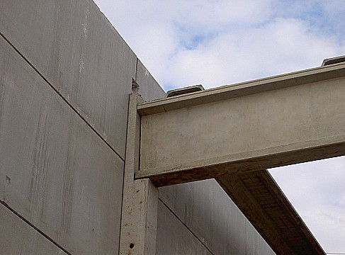 Poutre en béton précontraint - Planas - en I