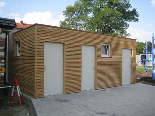Toilette publique en bois - FUERSTENFELD - Containex - simple