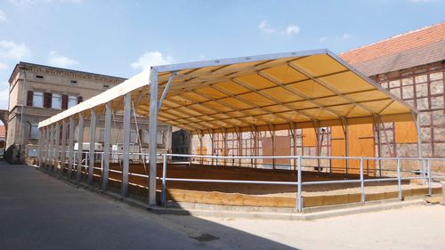 Abri pour espace public - 053 - HALTEC - pour terrain de sport