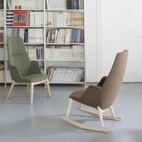 Fauteuil visiteur contemporain - HIVE - True Design srl - en tissu / en bois massif / en polyuréthane
