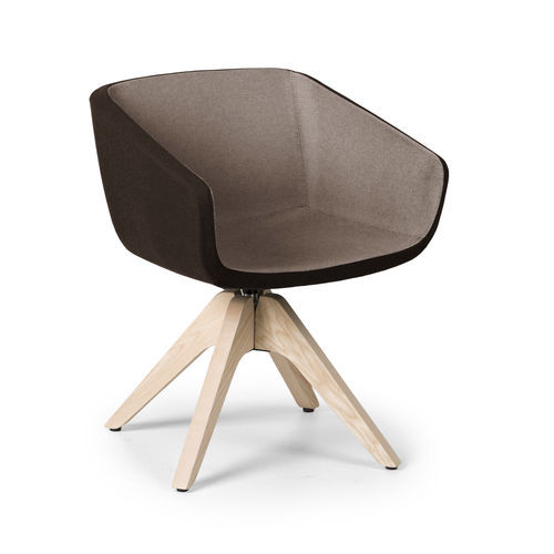 Chaise visiteur contemporaine - ARCA - True Design srl - d'intérieur / en tissu / avec piètement en bois
