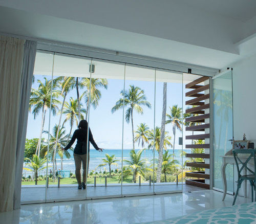 Baie vitrée coulissante-empilable - SEEGLASS ONE - C3 Systems SL - en aluminium