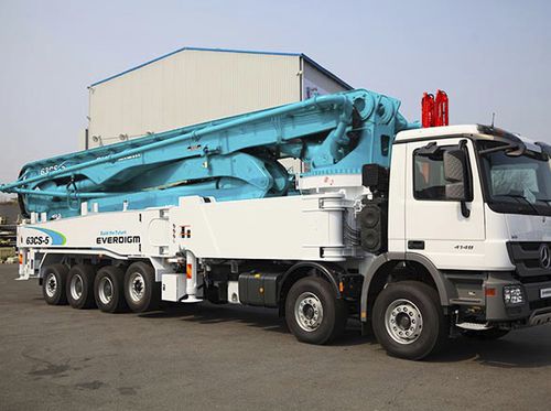 Pompe à béton mobile - ECP63CS-5 - Everdigm Corp - montée sur camion